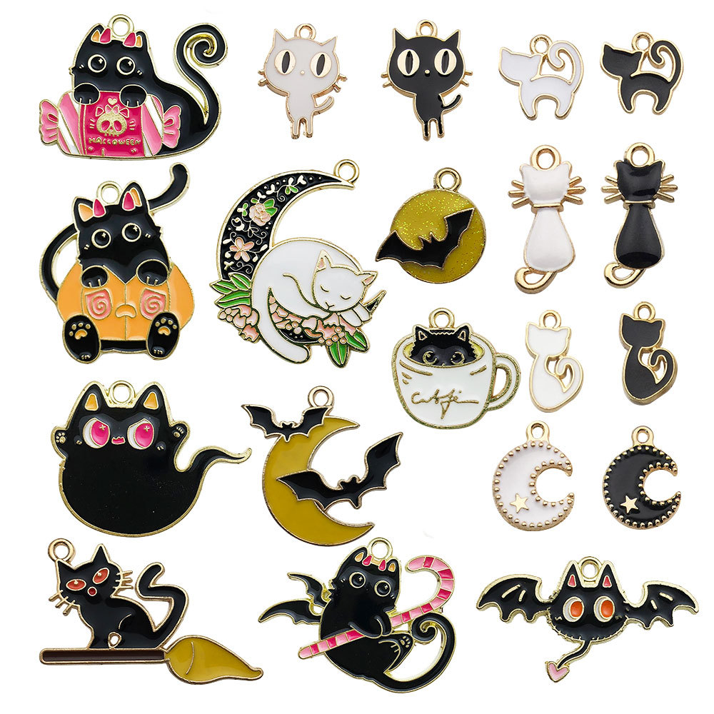 2g Weight Pendant Jewelry Making Type 10 * 23mm, 12 * 15mm, 18 * 20mm Jewelry Making Size DIY Jewelry Accessories Classification 1 Piece Quantity Alloy Material Halloween Festival Pumpkin, Spider, Ghost Pattern Enamel Design Cute Style 1 Piece 10 * 23mm 12 * 15mm 18 * 20mm Alloy Pumpkin Spider Ghost Pendant 1
