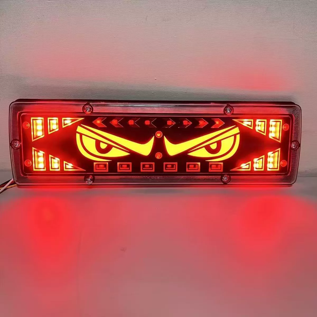 Новые задние фонари грузовика 131 Lion Dance Eye, сверхъяркие, водонепроницаемые, 12V/24V, монтаж рулевого/тормозного освещения с LED-стримом