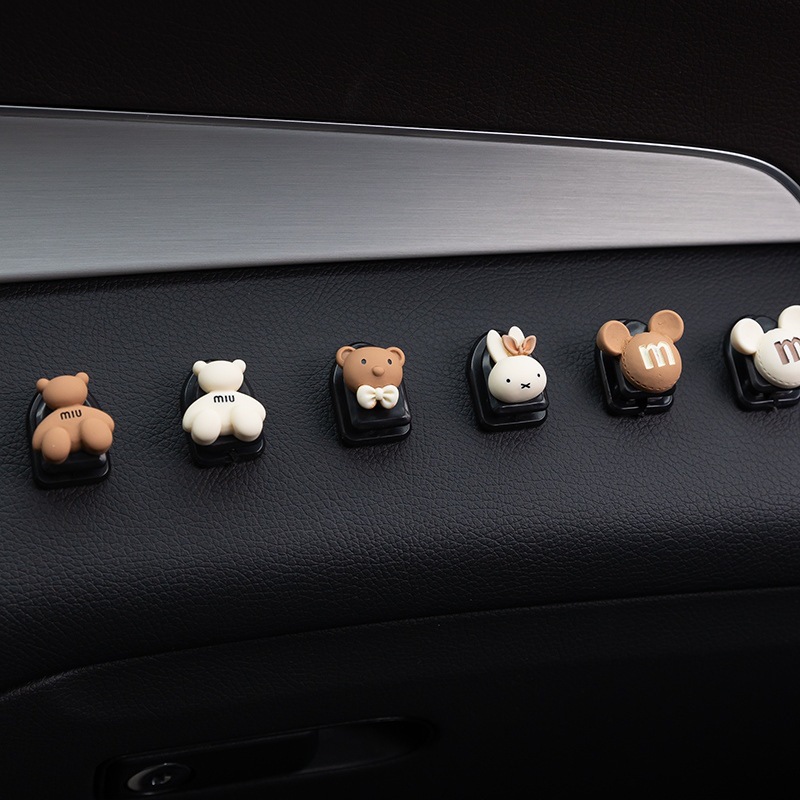 Gancho pequeño para automóvil, respaldo de la silla del automóvil, accesorios de decoración de automóviles de dibujos animados traseros, práctica y linda diosa copiloto