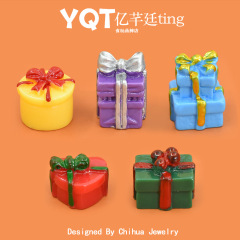 YQTミニチュアクリスマスギフトボックス樹脂部品diyアクセサリークリスマス装飾クリームゴム部品冷蔵庫貼りアクセサリー