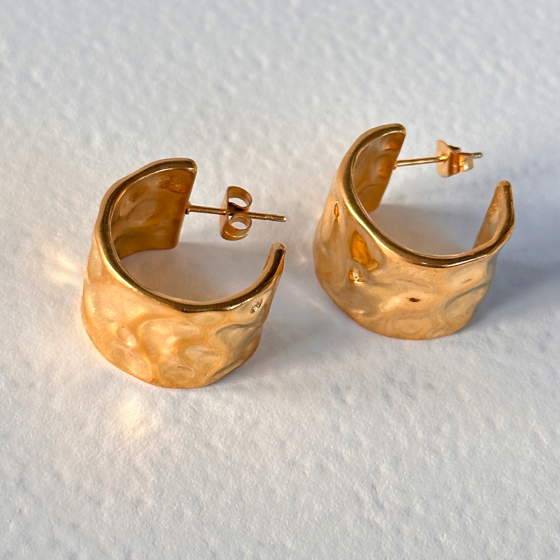 15g Weight Ion Plating (IP) Gold Plating Process 304 Stainless Steel Ear Needle Material 1 Pair Simple Style C Shape Plating Titanium Steel 18k Gold Plated Earrings