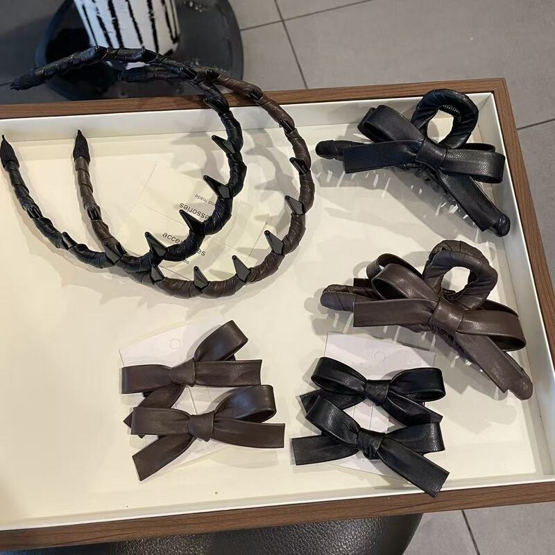 High-End Leopard Print Chicken Skin Velvet Pu Leather Bow Clip Headwear Simple and Versatile Clip-On Hair Hoop Boutique Hair Accessories