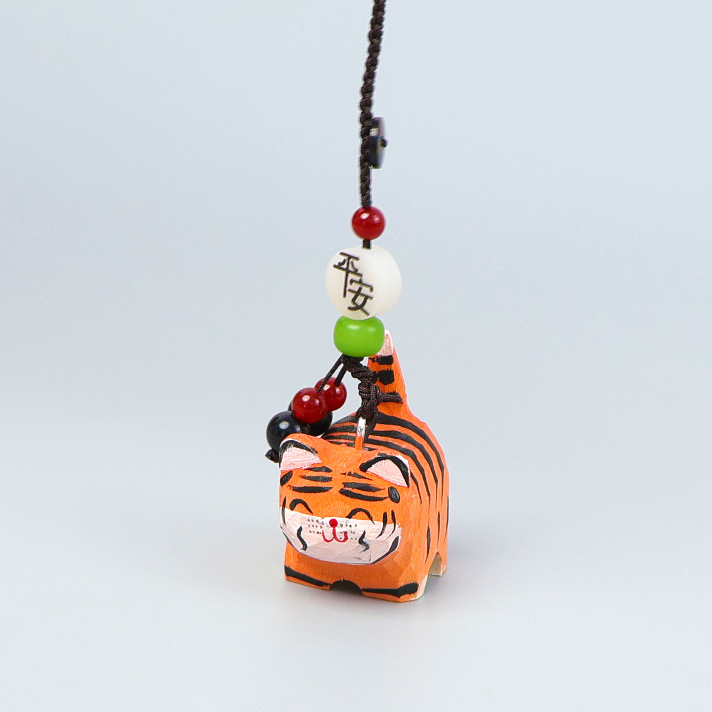 나무 조각 호랑이-버클 핑