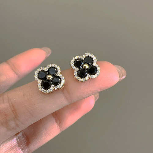 Daily Commuting Small Colorful Zirconium Earrings Light Luxury Exquisite Fashion Personality 925 Silver Needle Small Earrings for Women 33496