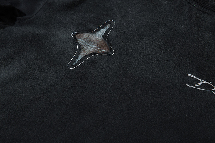 T-shirt ample à col rond pour homme avec motif délavé et ancien_voghion.com