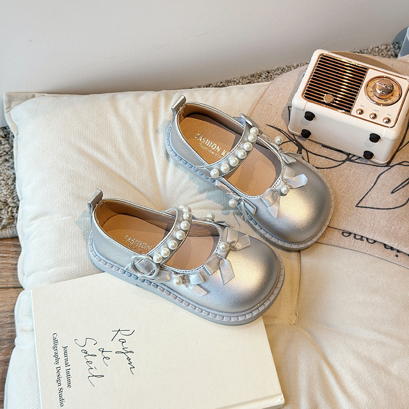 Niñas Lolita zapatos de cuero de primavera y otoño 2025 nuevos zapatos de princesa de perla suave, zapatos de un solo niño image 4