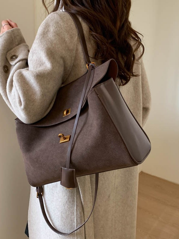 Bolso de maletín retro de gran capacidad para mujeres 2025 invierno nuevo estilo de moda mochila de piel de ciervo mochila de alta calidad para viajar