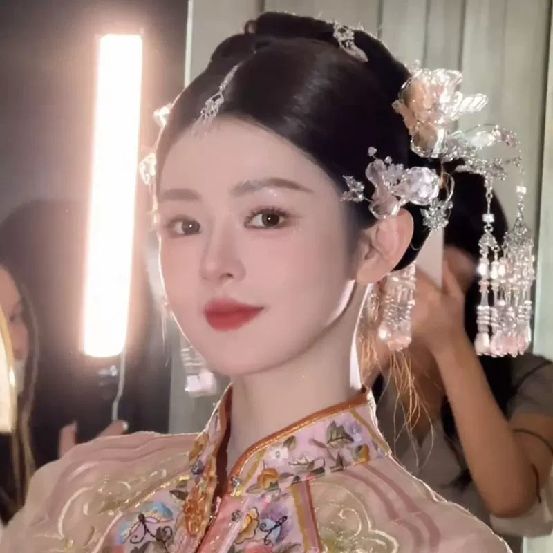 新娘秀禾头饰甜美减龄流苏发簪中式套装礼服馆影楼拍照造型配饰品