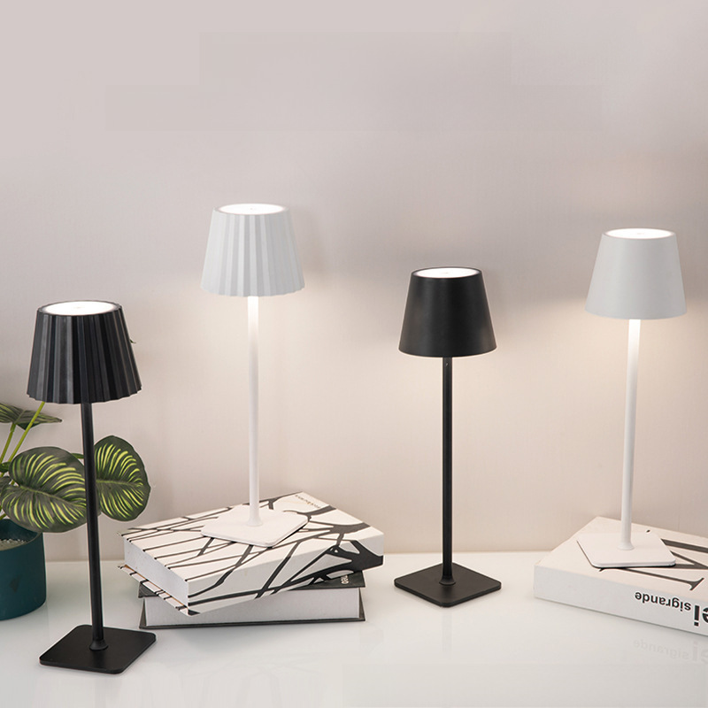 Modern minimalist tall floor lamp for bedside bedroom desk touch creative night light ambiance trendy charging night light