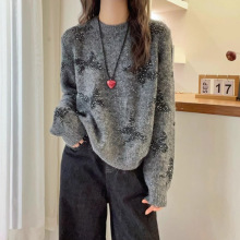 复古减龄重工亮片针织毛衣秋冬高端气质显瘦打底衫舒适百搭上衣女