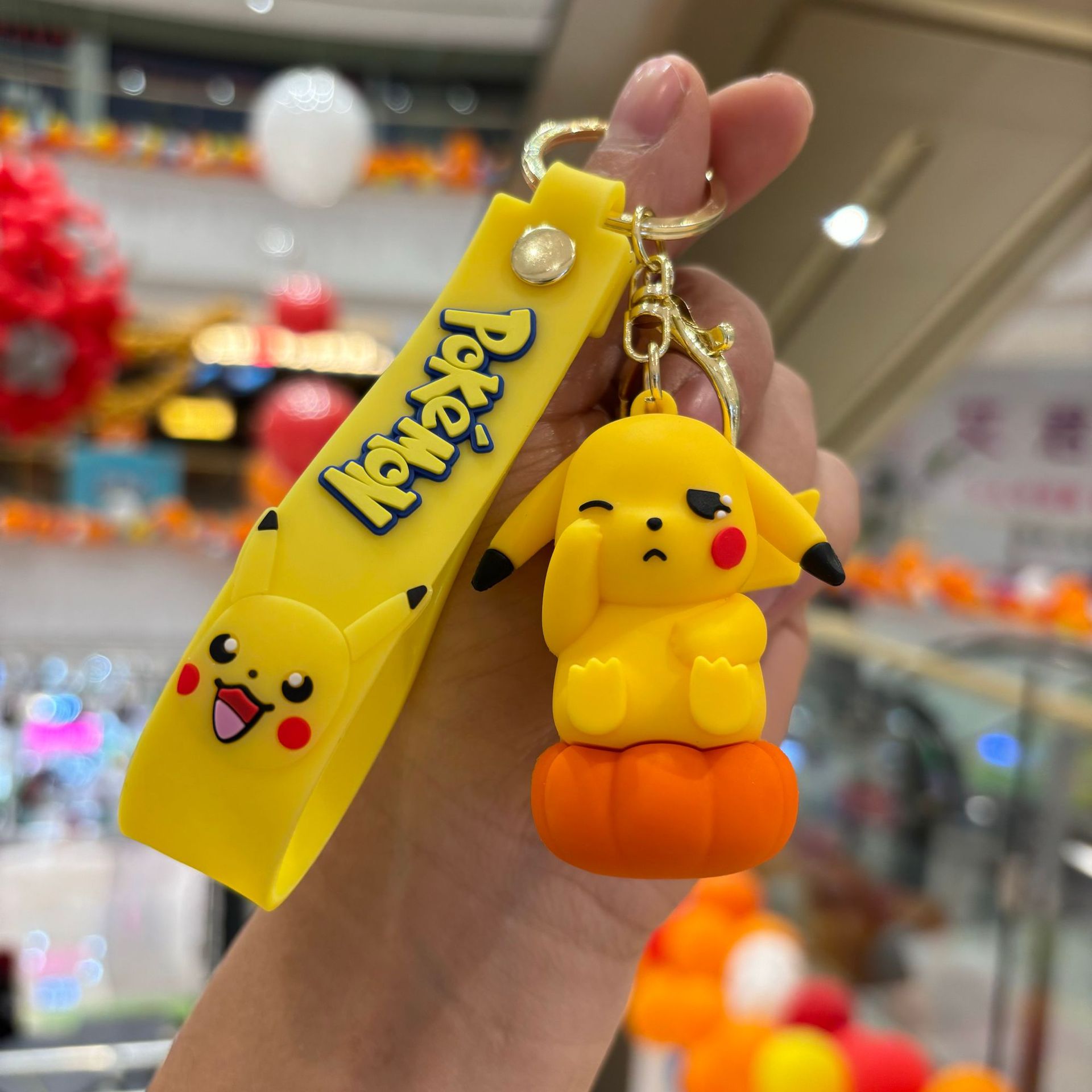 Llavero calabaza Pikachu-lindo