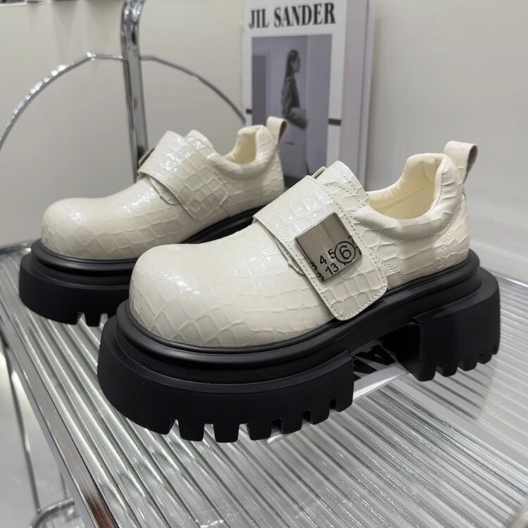 Women's Shoes 2025 Platform Thick-Soled Loafers with Velcro British Style Patent Leather Slip-On Shoes Trendy Loafers Women's Genuine Leather