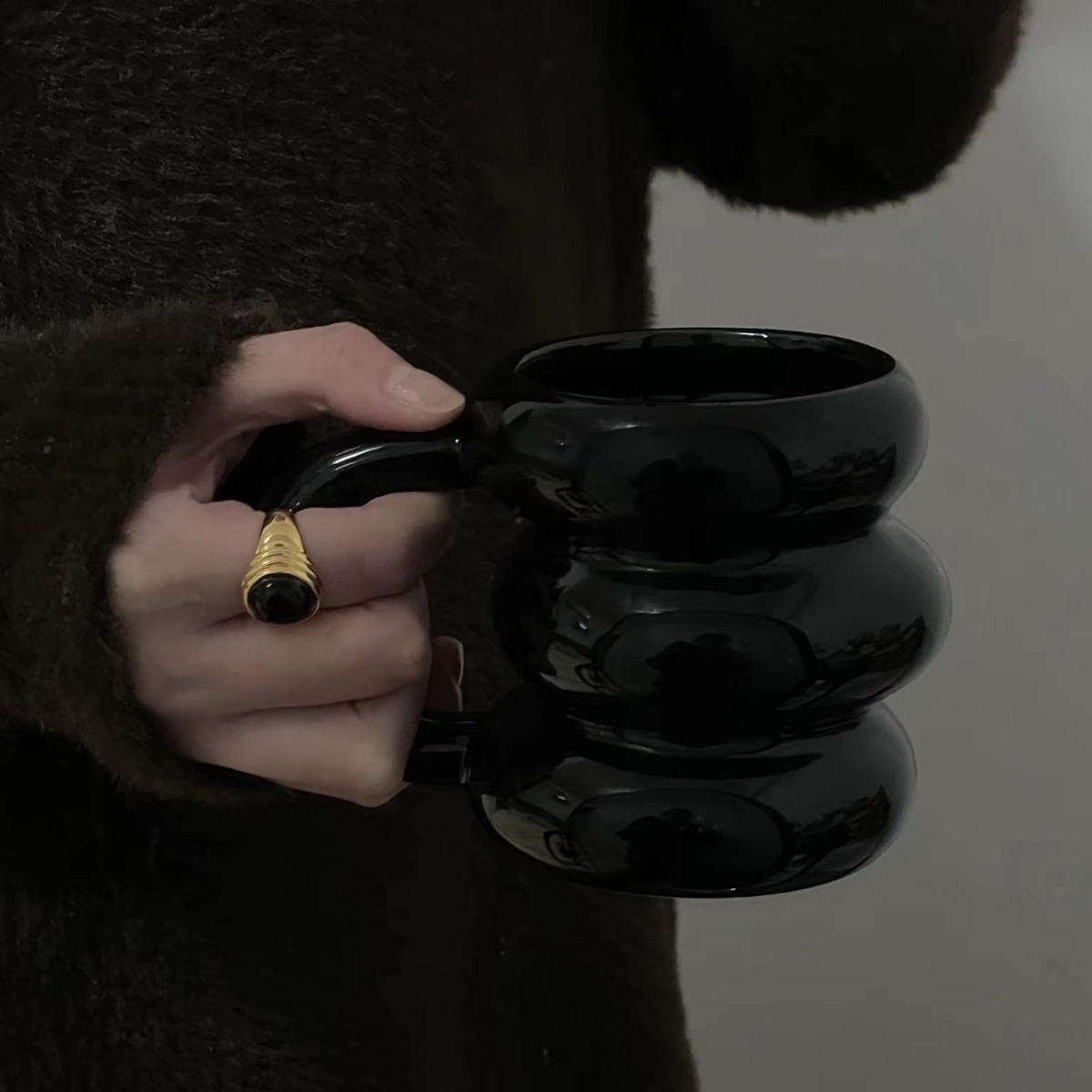 Nuevo en stock original Ins lechoso círculo amarillo taza de agua de alta apariencia creativa Taza de cerámica taza de grasa al por mayor