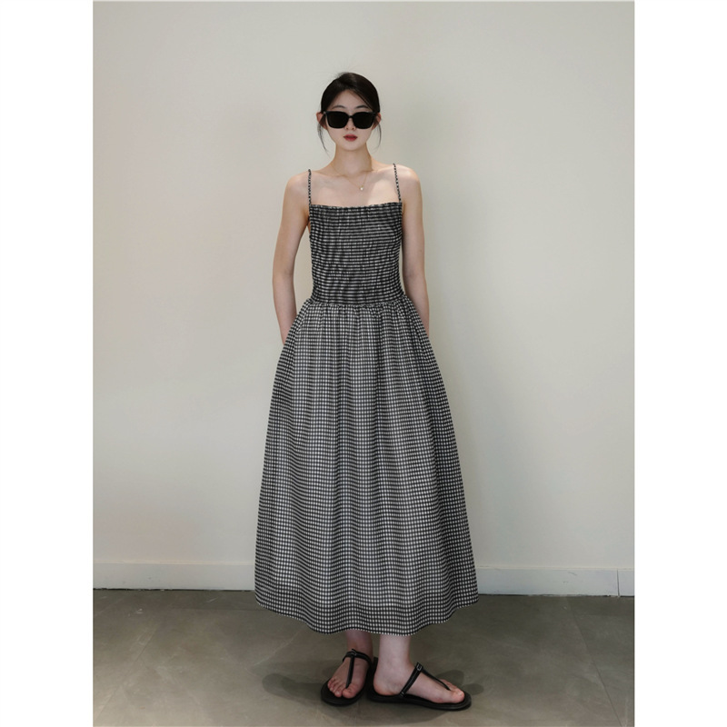 Retro and Elegant! 1000+ on the Counter, Light and Elegant Plaid Suspender Waist Dress, Holiday Skirt Style Long Skirt Retro and Elegant! 1000+ on the Counter, Light and Elegant Plaid Suspender Waist Dress, Holiday Skirt Style Long Skirt