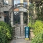 引流通行超市行走道闸门