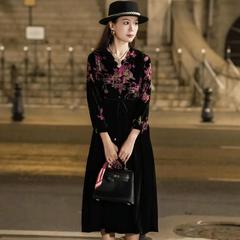 品質保証気質減齢中年女性大サイズファッションレトロ民族風百合蚕ベルベットワンピース秋