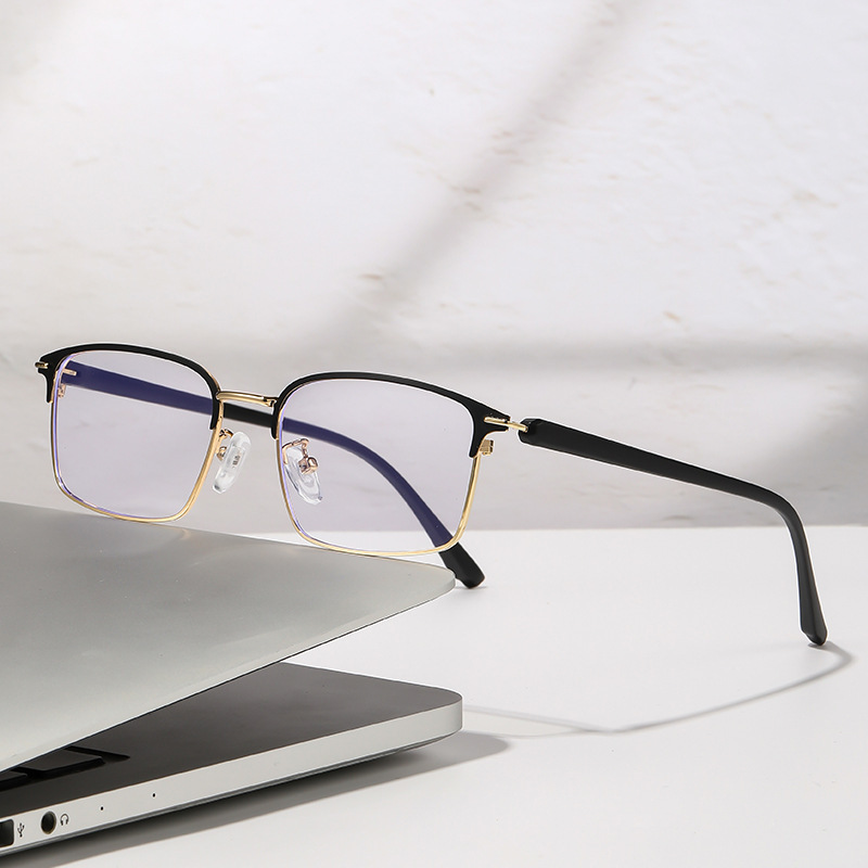 Anti-luz azul gafas de edad medio marco de negocios transfronterizos ultra ligero marco pequeño gafas de edad vieja estilo coreano gafas de edad vieja portátiles de alta definición