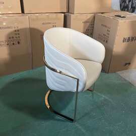 意式轻奢设计师高端餐椅家用现代简约小户型餐厅不锈钢靠背皮椅子