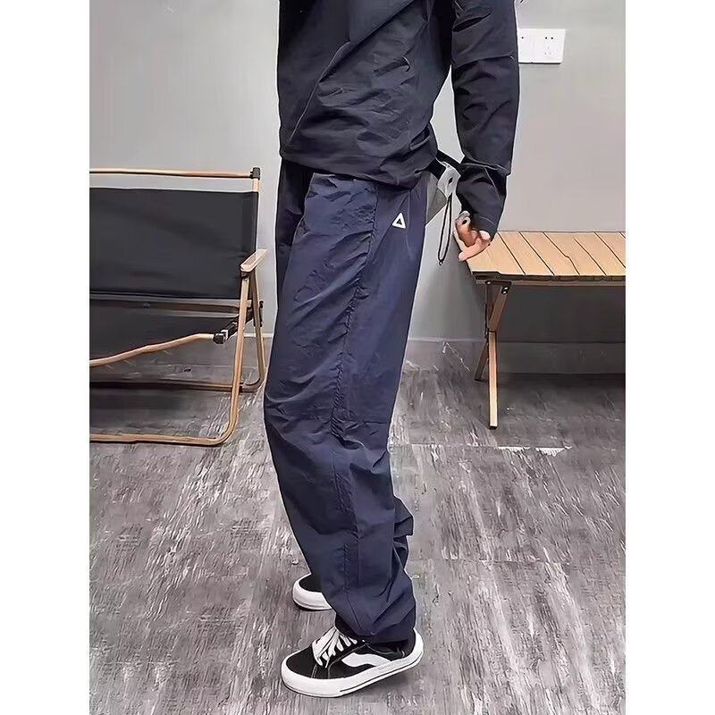Japanese-Style Multi-Pocket Khaki Cargo Pants for Men, Windproof and Waterproof Tapered Slim-Fit Outdoor Hiking Pants