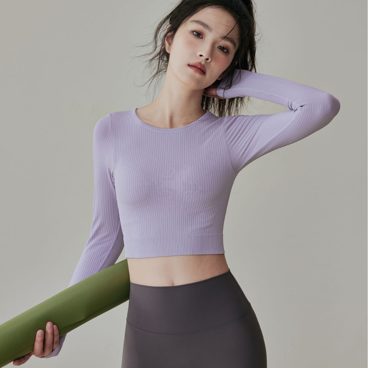 High-End Yoga Clothes with Chest Pads for Women 2026 Autumn and Winter Running Sports Long-Sleeved Pilates Training Fitness Clothes Tops