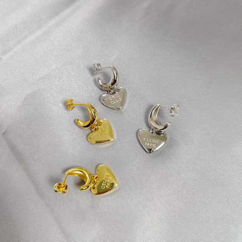 European and American Arc De Triomphe Heart Earrings 2025 New Hot Style Design Golden Retro High-End Earrings Elegant Tassels