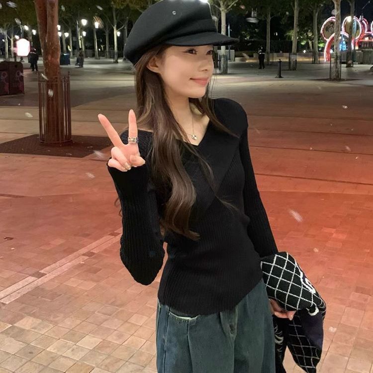 纯色交叉V领针织打底衫女早秋季设计感锁骨修身显瘦毛衣内搭上衣|undefined