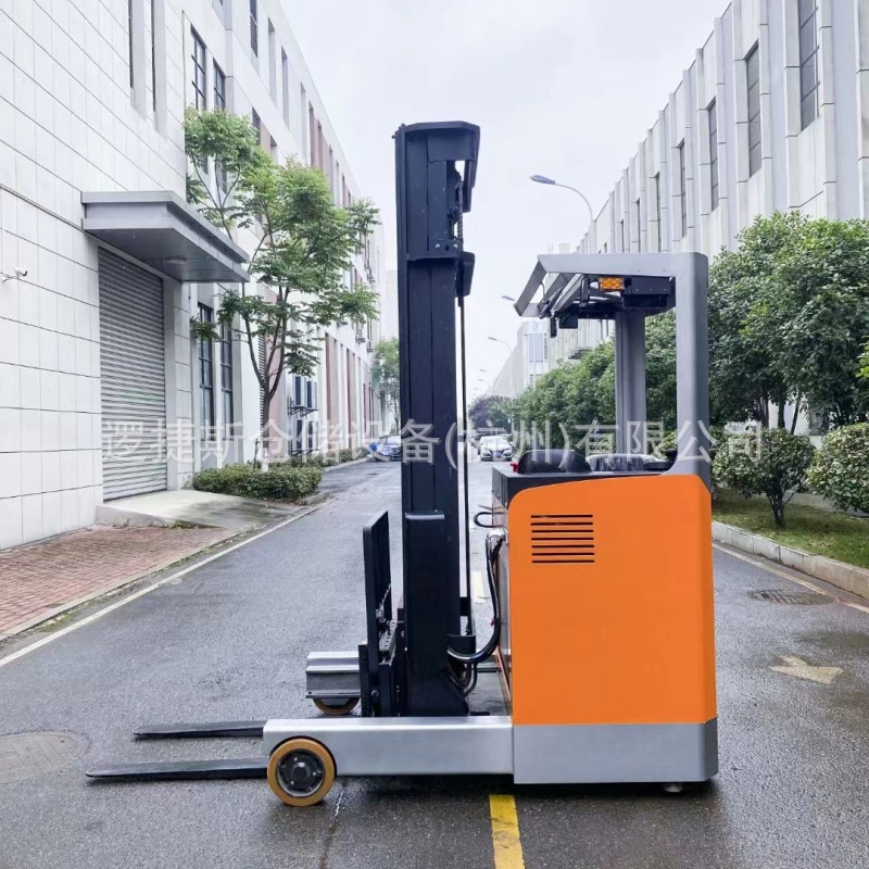 座驾式大前移式叉车2吨升高6m液压升降装卸堆高车叉车托盘堆高车