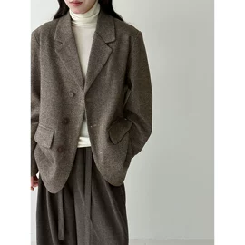 女式衬衫;连衣裙;女式T恤