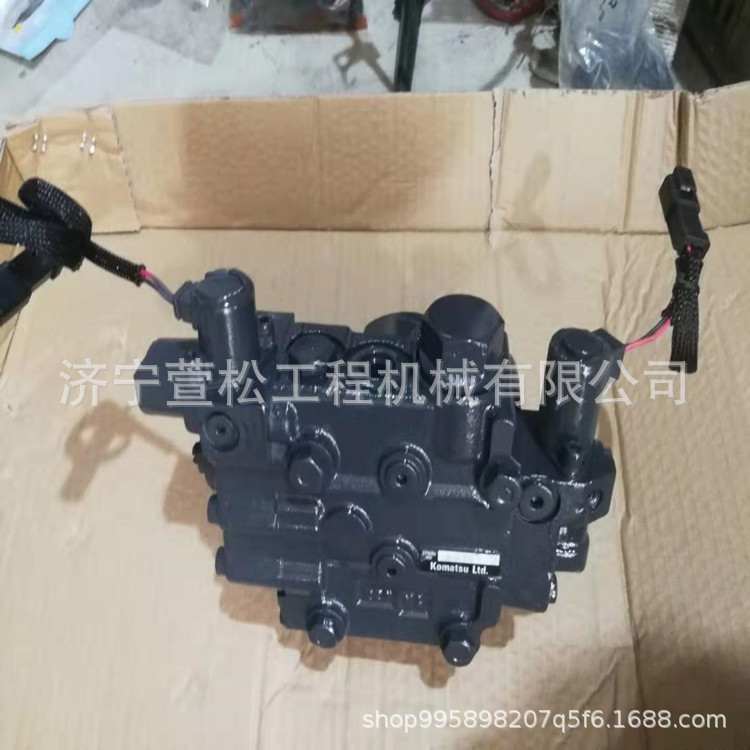 D355A-3推土机配件708-1W-00920液压泵