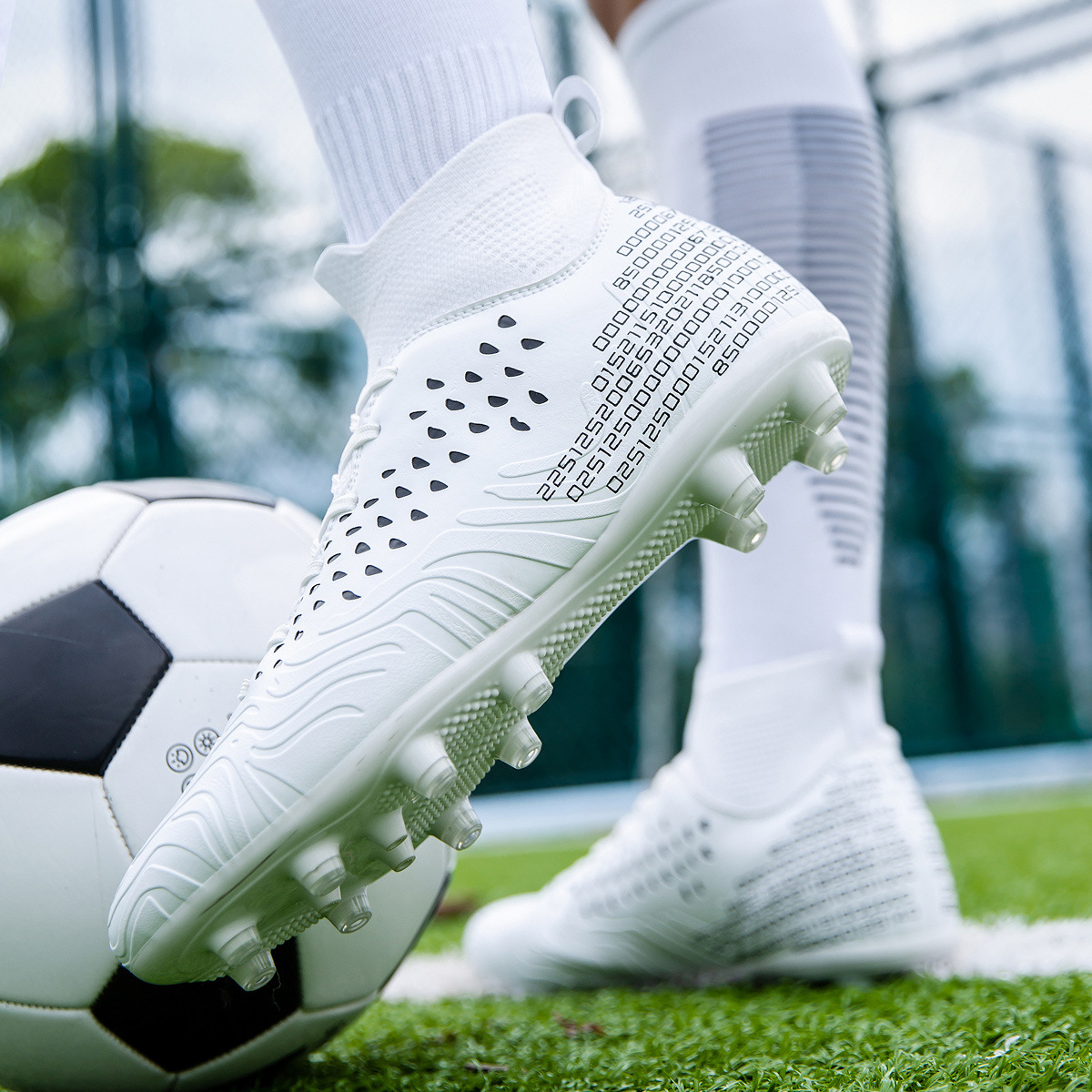 Nowe buty piłkarskie z długimi i krótkimi paznokciami w kolorze czarnym, klasyczne buty sportowe Ligi Mistrzów w dużym rozmiarze 48, profesjonalne buty sportowe_voghion.com