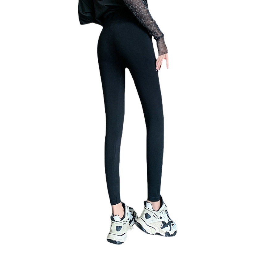 Primavera y verano estilo fino, leggings de perforación en caliente de la industria pesada de moda, leggings de gran tamaño de alta elasticidad para mujeres, pantalones finos de nueve puntos al por mayor