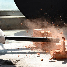 ?棒球棍手電筒充電家用戶外車載防狼防身多功能戰術自衛棍戰術手