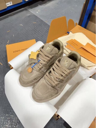 Original Guangzhou Lv Women's Sneakers, Retro Casual Versatile Sports Shoes, Unisex Lace-Up Casual Comfortable Shoes Original Guangzhou Lv Women's Sneakers, Retro Casual Versatile Sports Shoes, Unisex Lace-Up Casual Comfortable Shoes