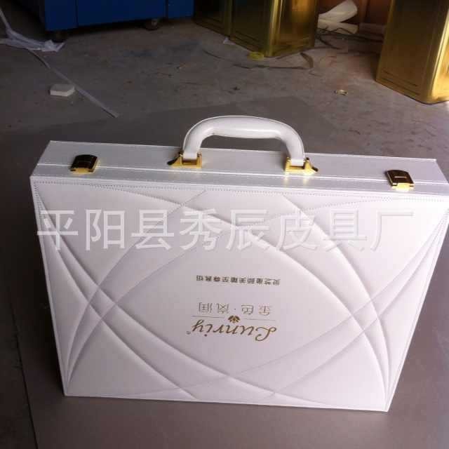 厂家专业生产 /皮质红色包装盒  皮质化妆品盒 、皮质手饰包装盒