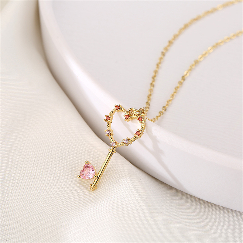 Fashion Key Copper Plating Hollow Out Inlay Zircon Pendant Necklace 1 Piece