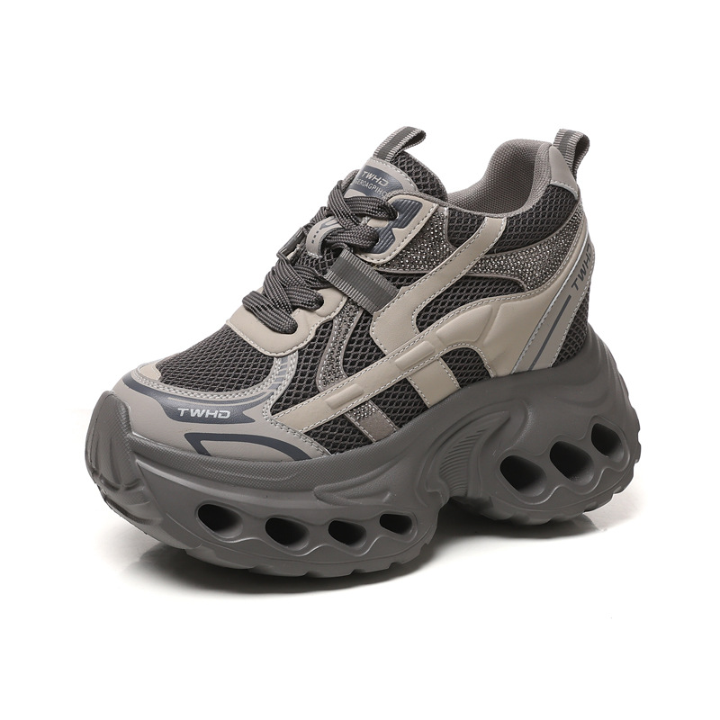 Giày sneaker nữ đế dày phong cách bố bỉm lỗ thoáng khí, tăng chiều cao 12 cm — màu nâu