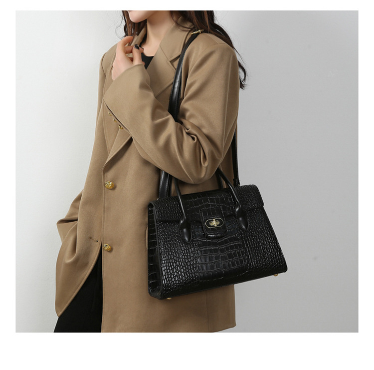 1325g Weight Polyester Lining Material Sewing Thread Fashion Element Zipper Closure Type Double Handle , Sling Strap Strap Type Crossbody Bag Bags Type Casual, Business, Daily Occasion Pu Leather Material Crocodile Pattern All Seasons Season Women's Gender Elegant Style Square Shape Women's Pu Leather Crocodile Elegant Sewing Thread Square Zipper Crossbody Bag 4