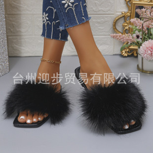Fairy Fur Slippers for Women to Wear Outside in Summer 2025 New Fashion Versatile Flats Plush Slippers Popular Ins