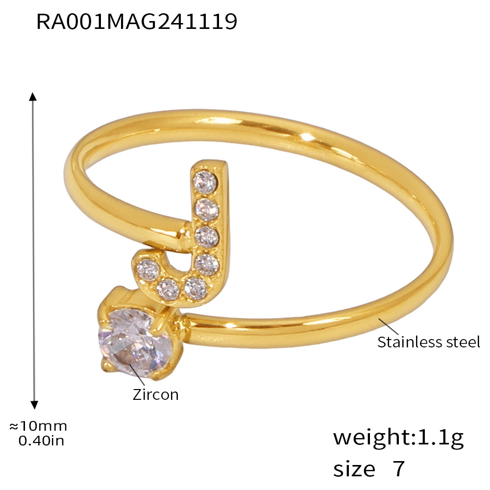 Qiong Yao Titanium Steel 26 letras con incrustaciones de circón Juego de joyas PVD chapado en oro real collar de retención de color pulsera anillo aretes