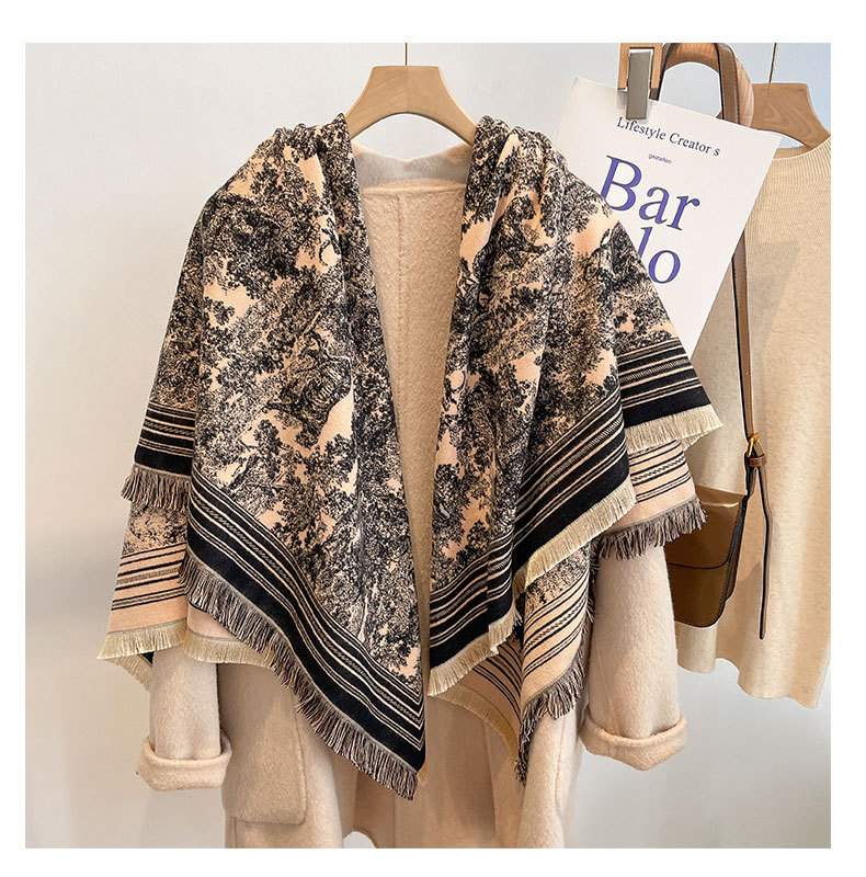 2023 Autumn and Winter New Style Cashmere Thickened Square Air Conditioned Shawl Tassel Warm Scarf for Women_voghion.com