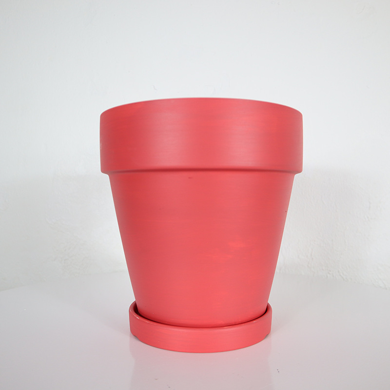 Red (supporting tray)