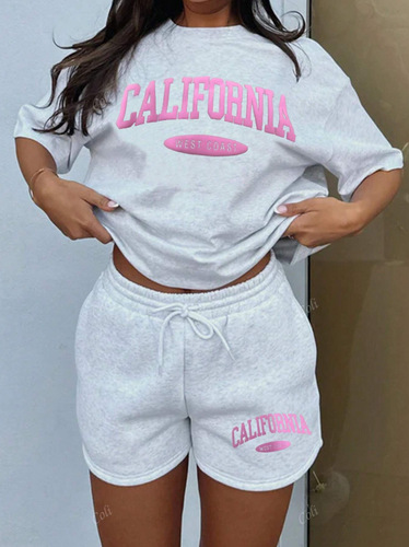 Summer casual sports set for women: personalized letter-printed top and shorts, casual-style sports shorts for women.