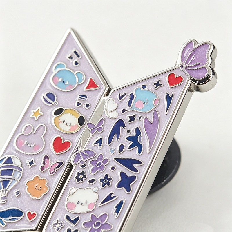 New Korean boy band BTS butterfly-shaped brooch for women, fashionable and creative multi-color enamel brooch gift accessory