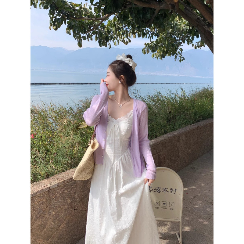 보라