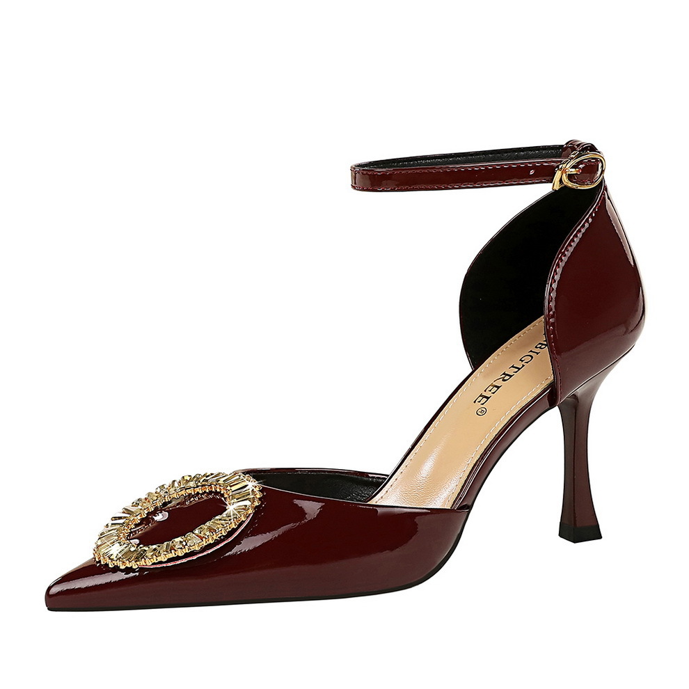 Elegant Pointed Toe High Heeled Sandals With Patent Leather Strap_voghion.com