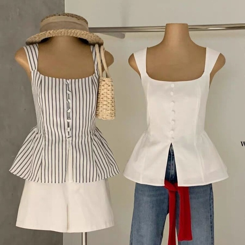 26 New Styles of Summer Sleeveless Tank Tops, Slimming Tops, Korean Style, Age-Reducing, Fashionable Design, Simple Layering 26 New Styles of Summer Sleeveless Tank Tops, Slimming Tops, Korean Style, Age-Reducing, Fashionable Design, Simple Layering