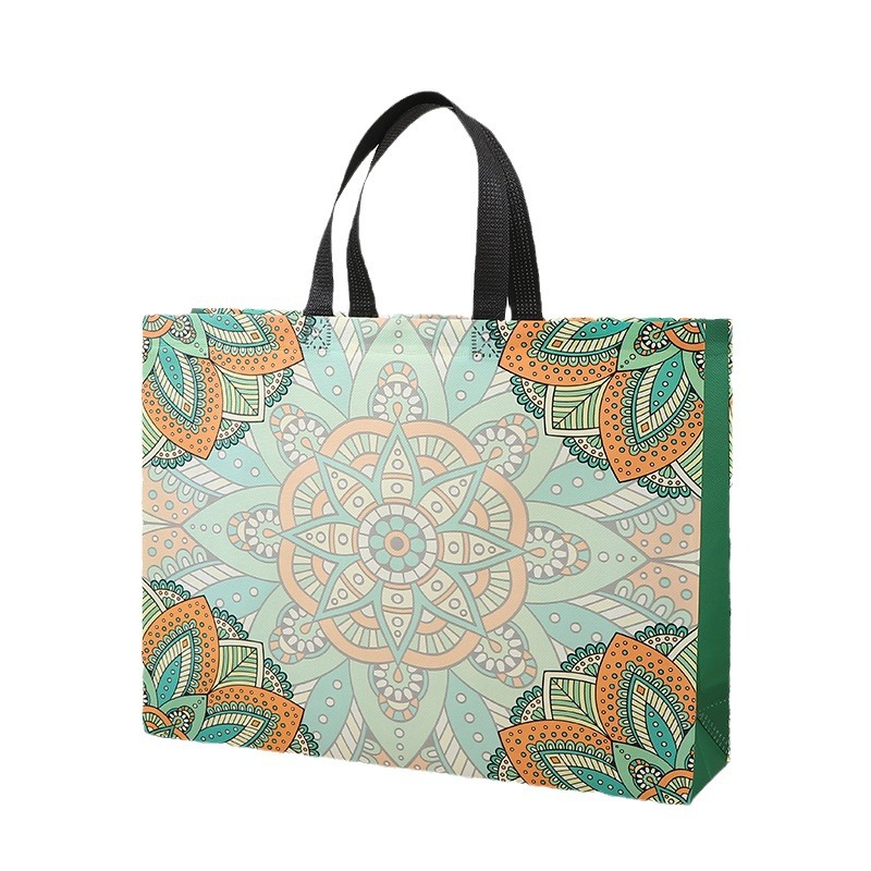 Bolsas de mano no tejidas de patrón creativo de ropa de mano bolsa de embalaje plegable recubierto bolsa de regalo de compras al por mayor