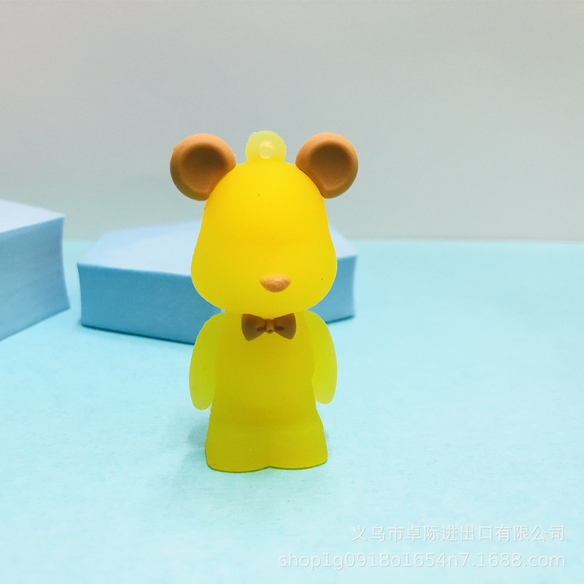 O1CN01C5FU4f2KqyW5gWy7P_!!2212