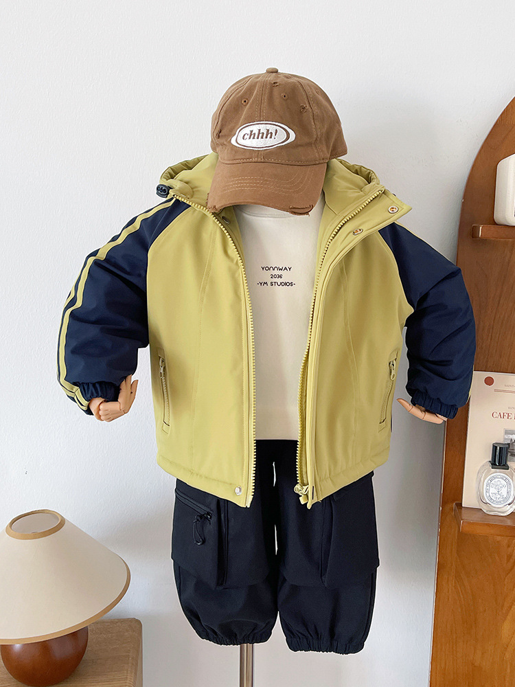 Wind Valley 2025 invierno nueva ropa infantil para niños coreano color contrastante grueso abrigo de asalto chaqueta de niño guapo algodón