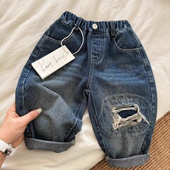 子供のズボンの新型の子供は穴が開いています。